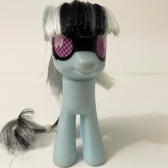 My Little Pony Mania Photo Finish Figure MLP Toys R Us Exclusive - Picture 9 of 15